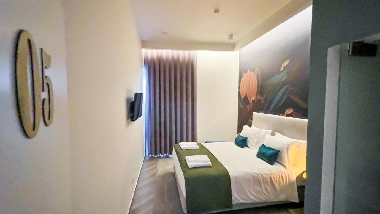 Guest House Jacaranda Faro Bagian luar foto