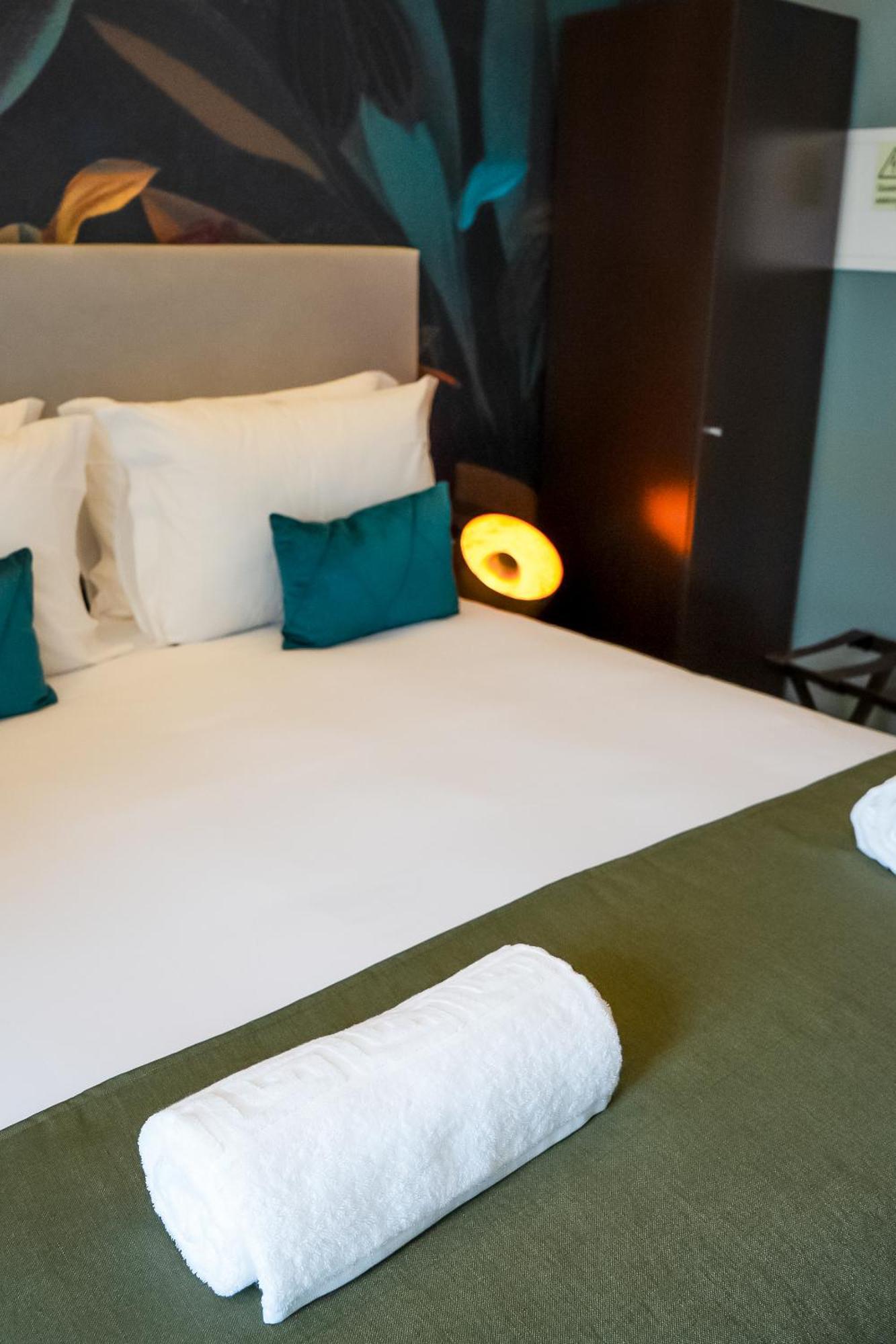Guest House Jacaranda Faro Bagian luar foto