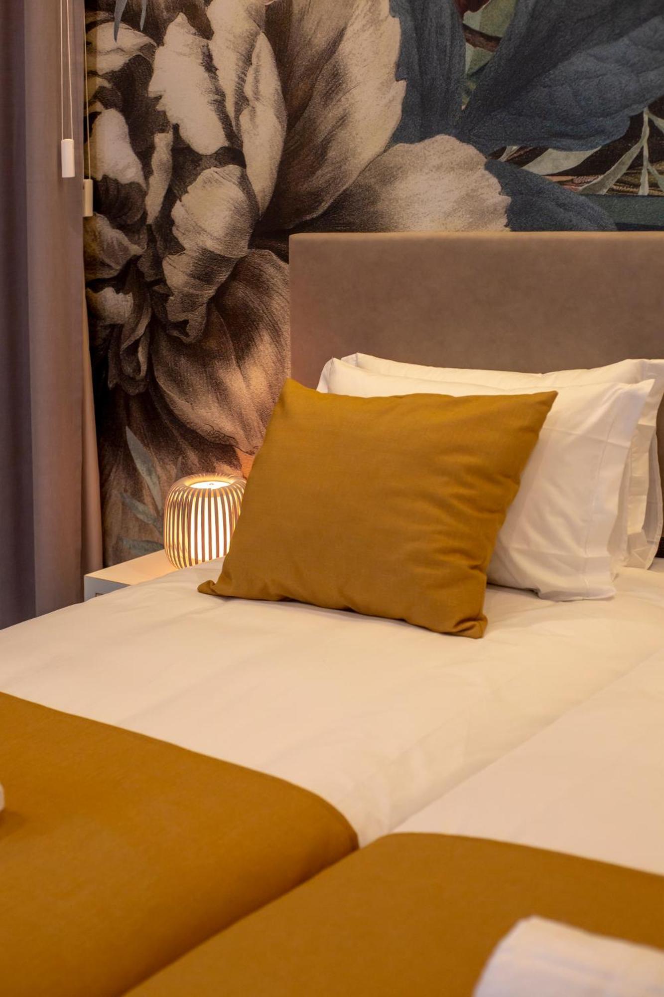 Guest House Jacaranda Faro Bagian luar foto